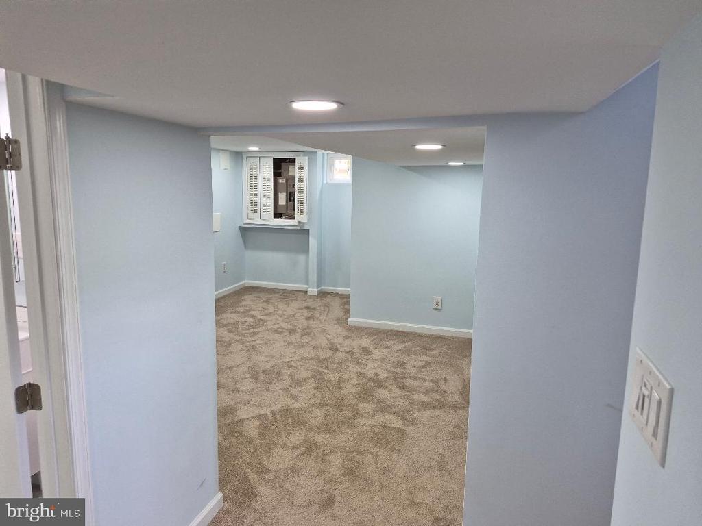 4812 TOPPING ROAD