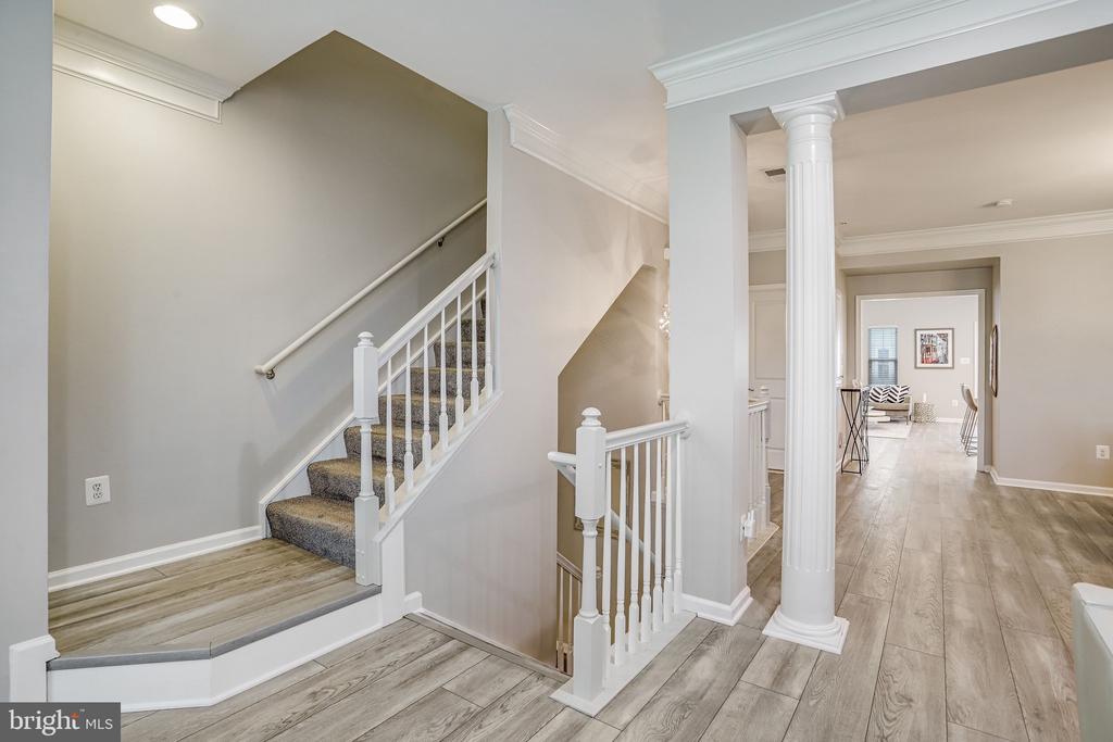 358 URBAN AVENUE Unit: 358