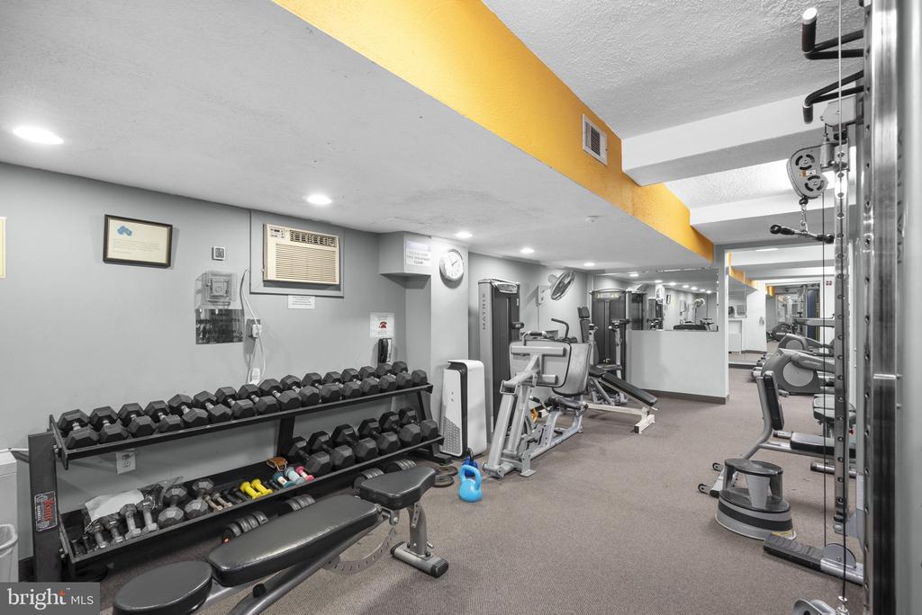 10201 GROSVENOR PLACE Unit: 1008