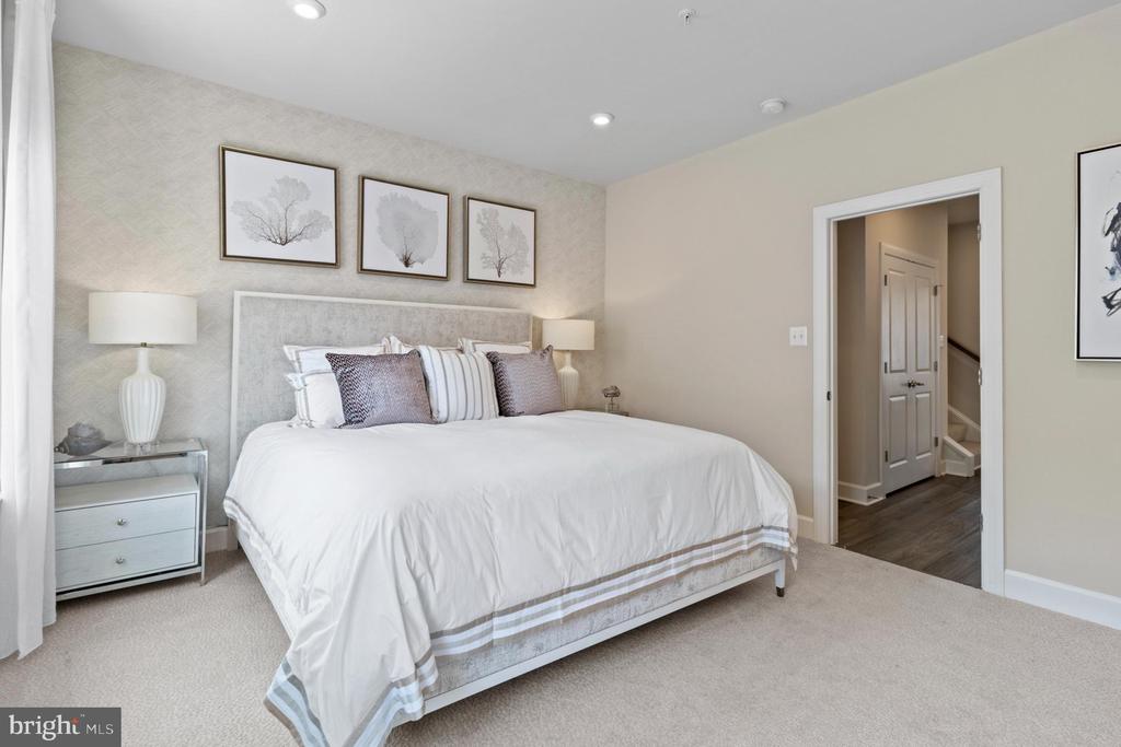 3541 DEAN DRIVE