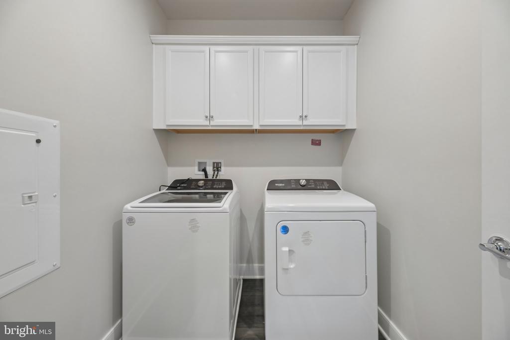104 SAINT IVES PLACE Unit: 402