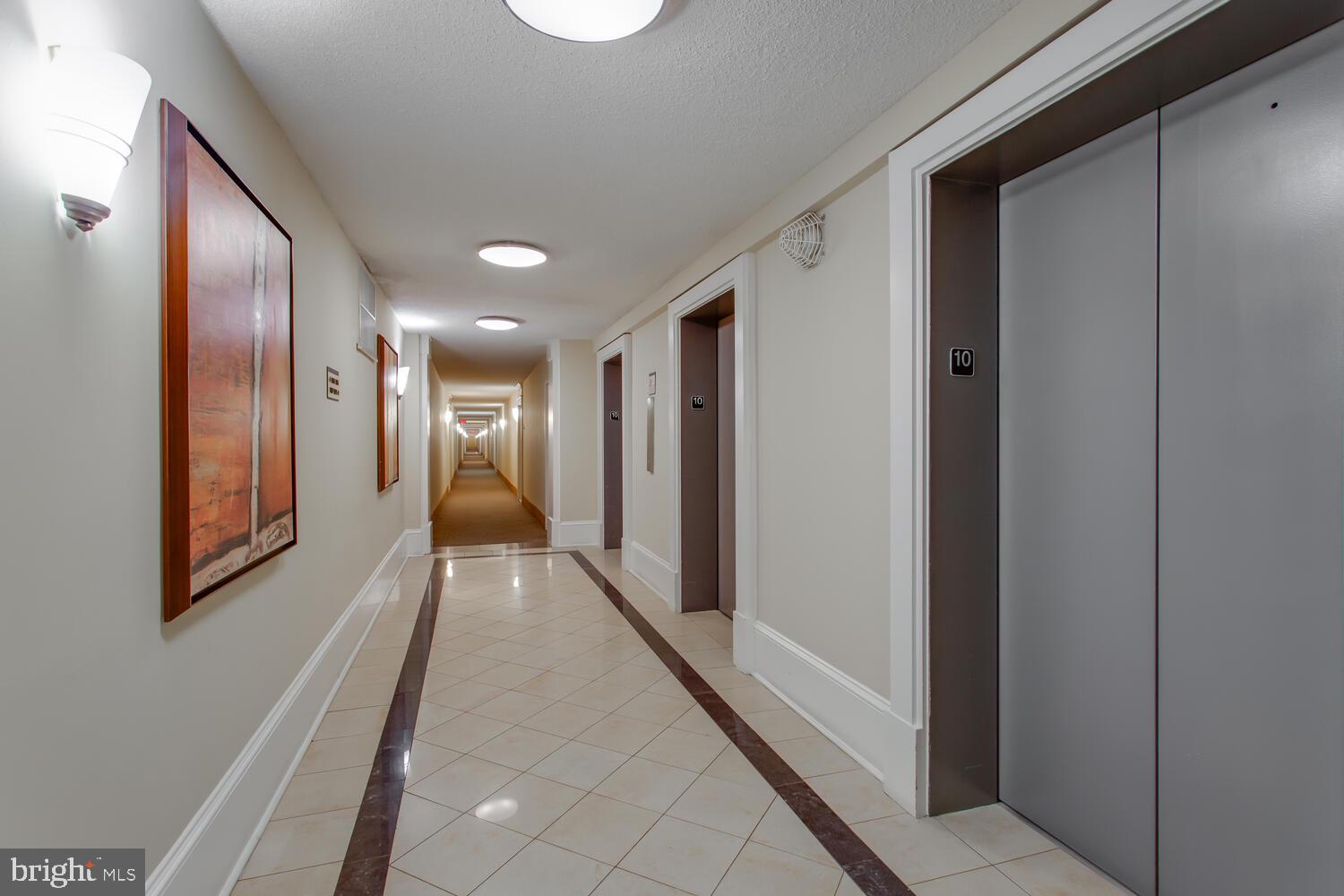 4500 S FOUR MILE RUN DRIVE Unit: 1015