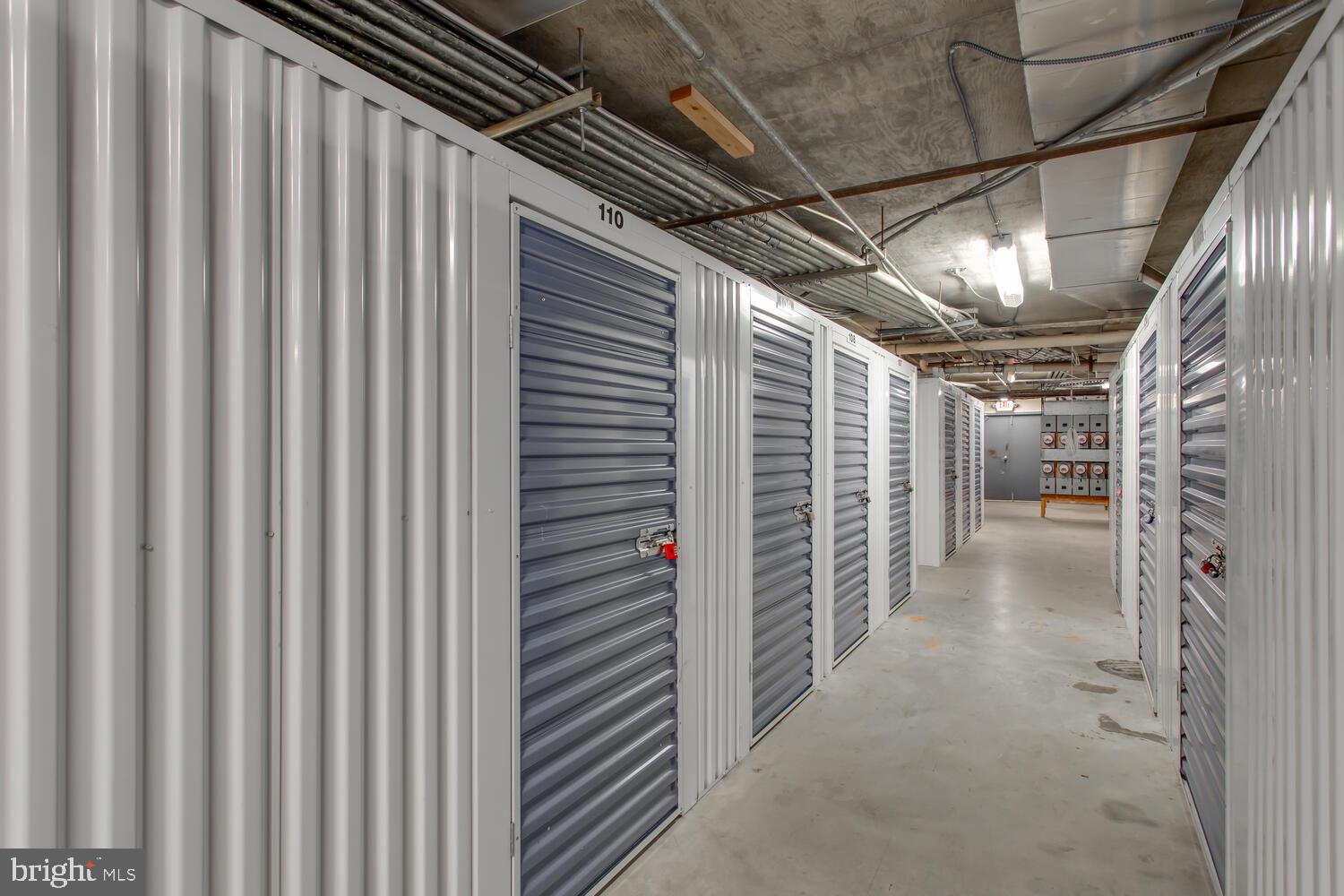 4500 S FOUR MILE RUN DRIVE Unit: 1015