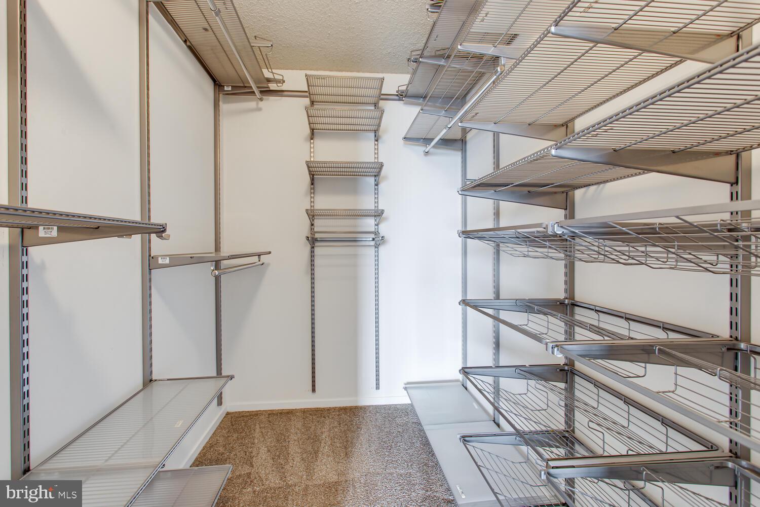 4500 S FOUR MILE RUN DRIVE Unit: 1015