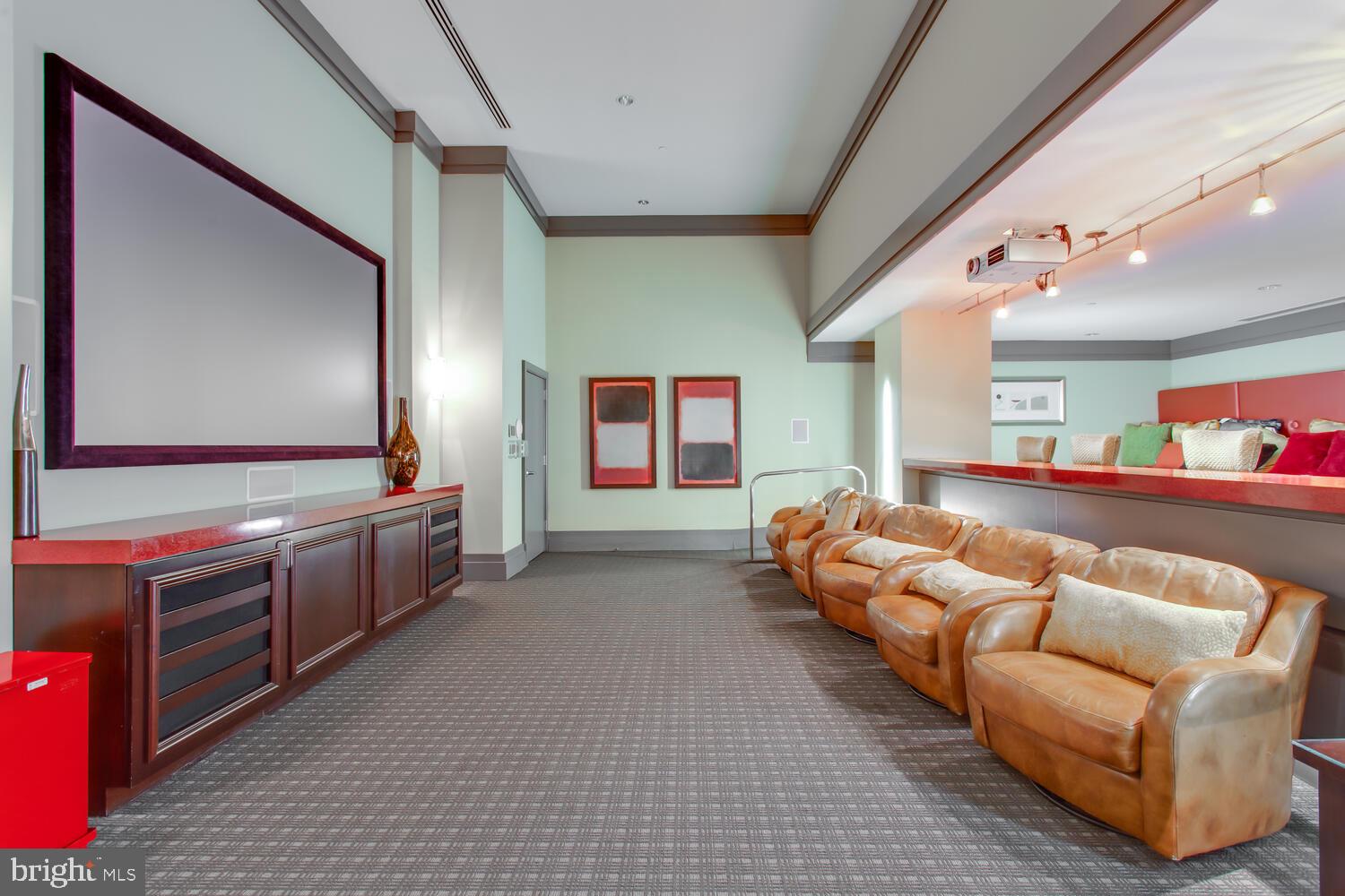 4500 S FOUR MILE RUN DRIVE Unit: 1015