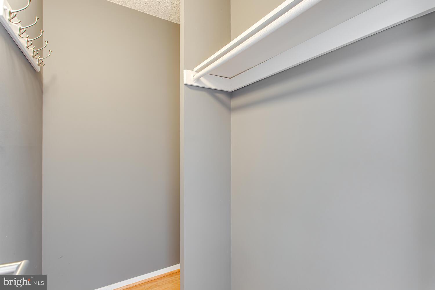 4500 S FOUR MILE RUN DRIVE Unit: 1015