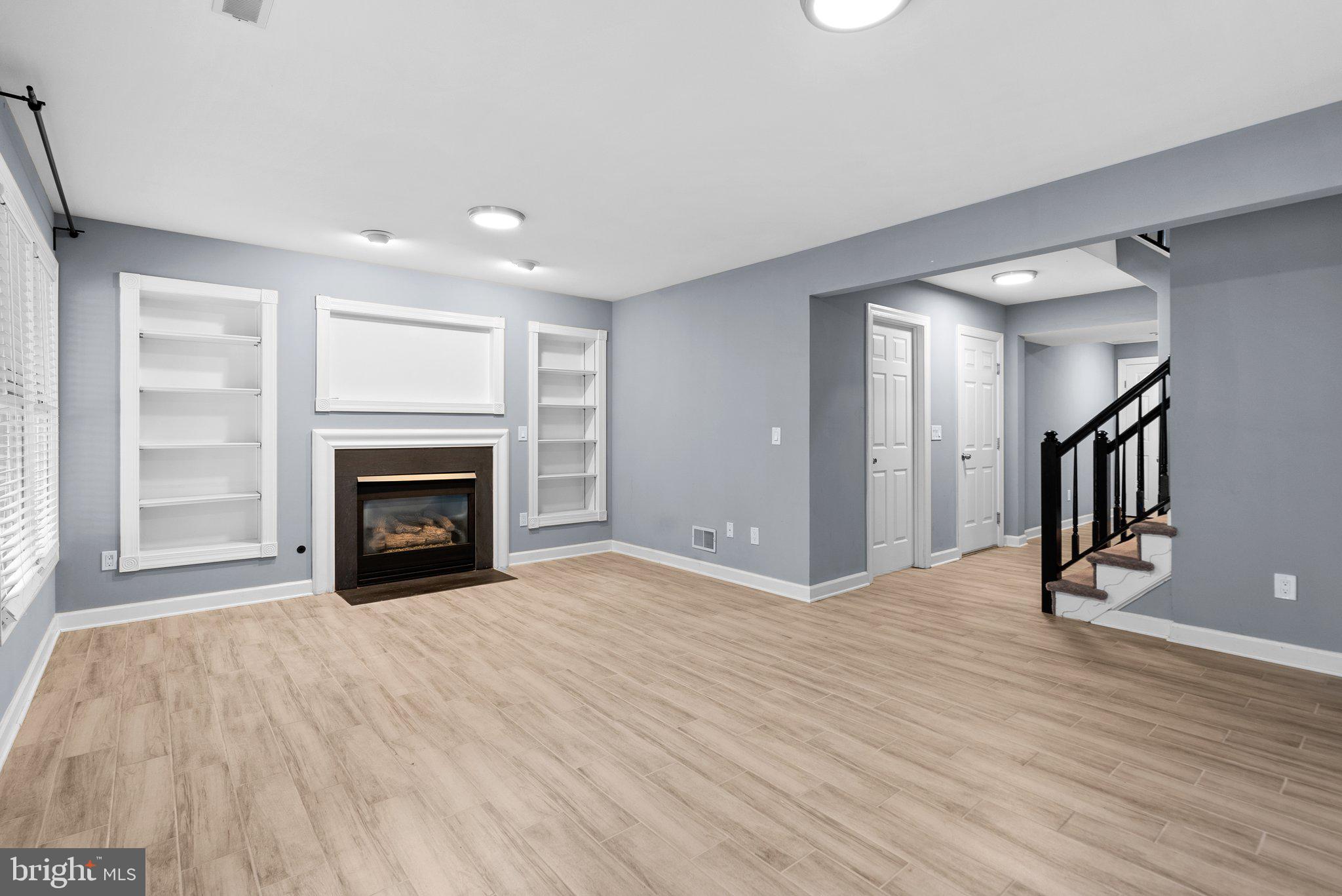 8104 Meadow Springs COURT