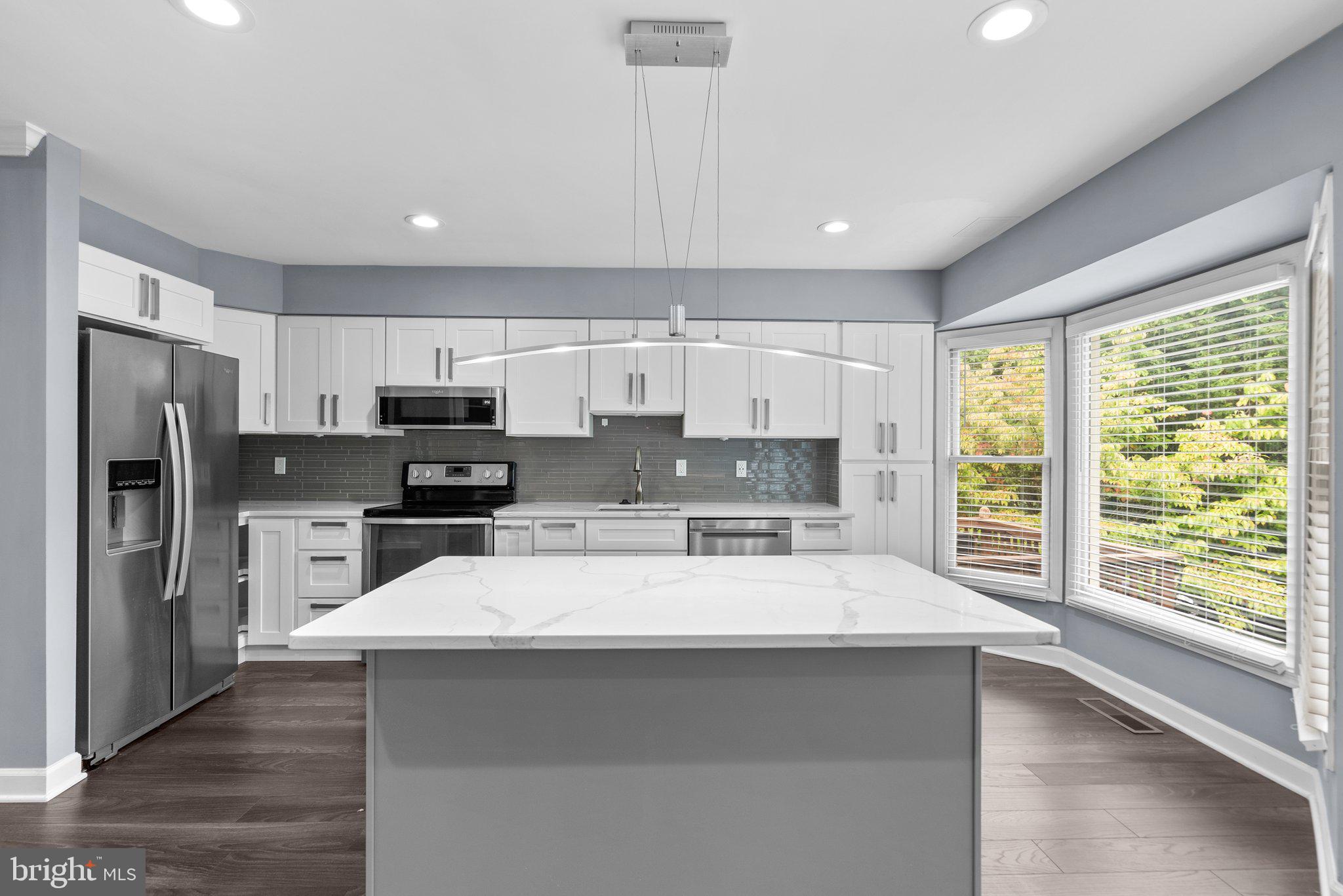 8104 Meadow Springs COURT