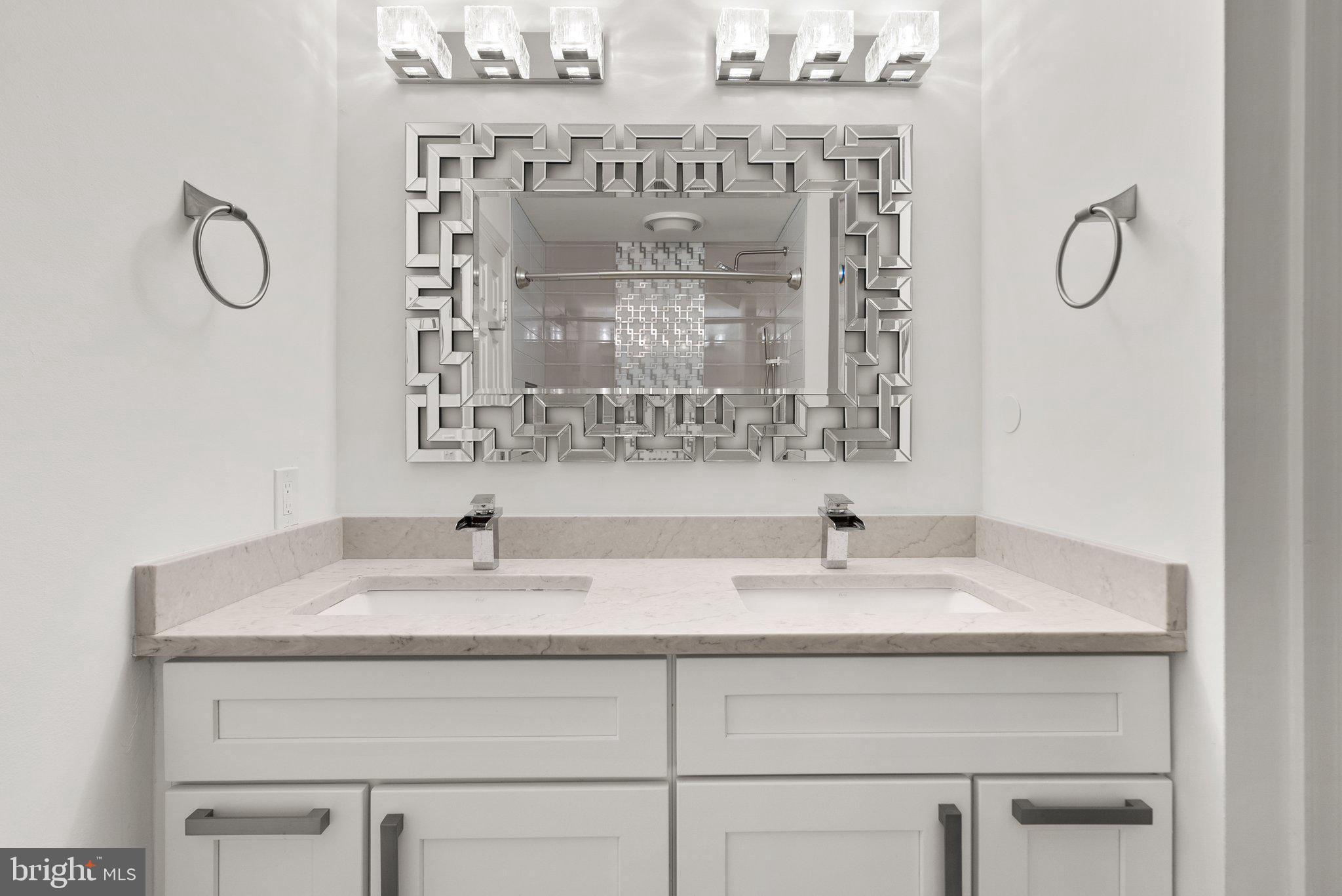 8104 Meadow Springs COURT