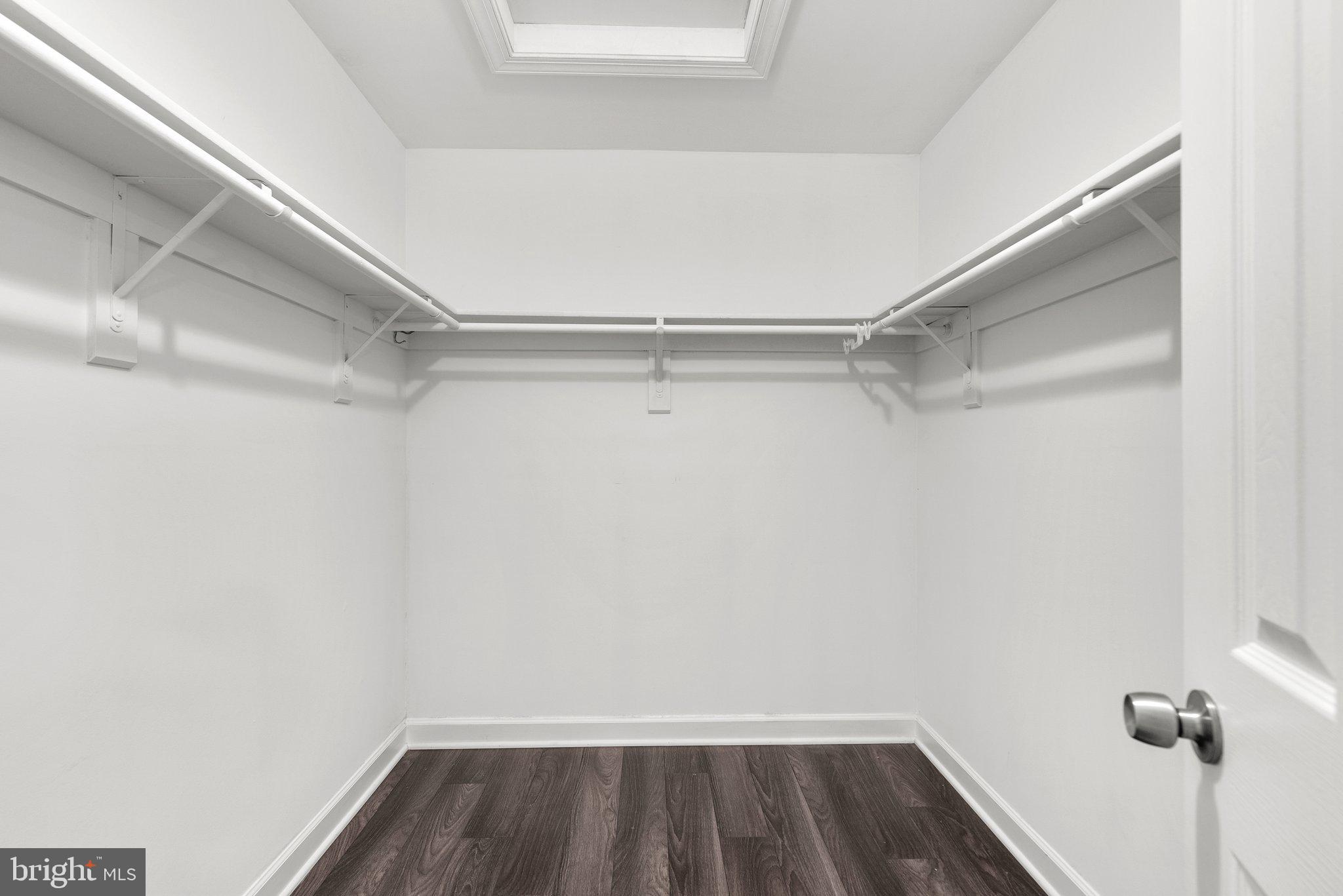 8104 Meadow Springs COURT