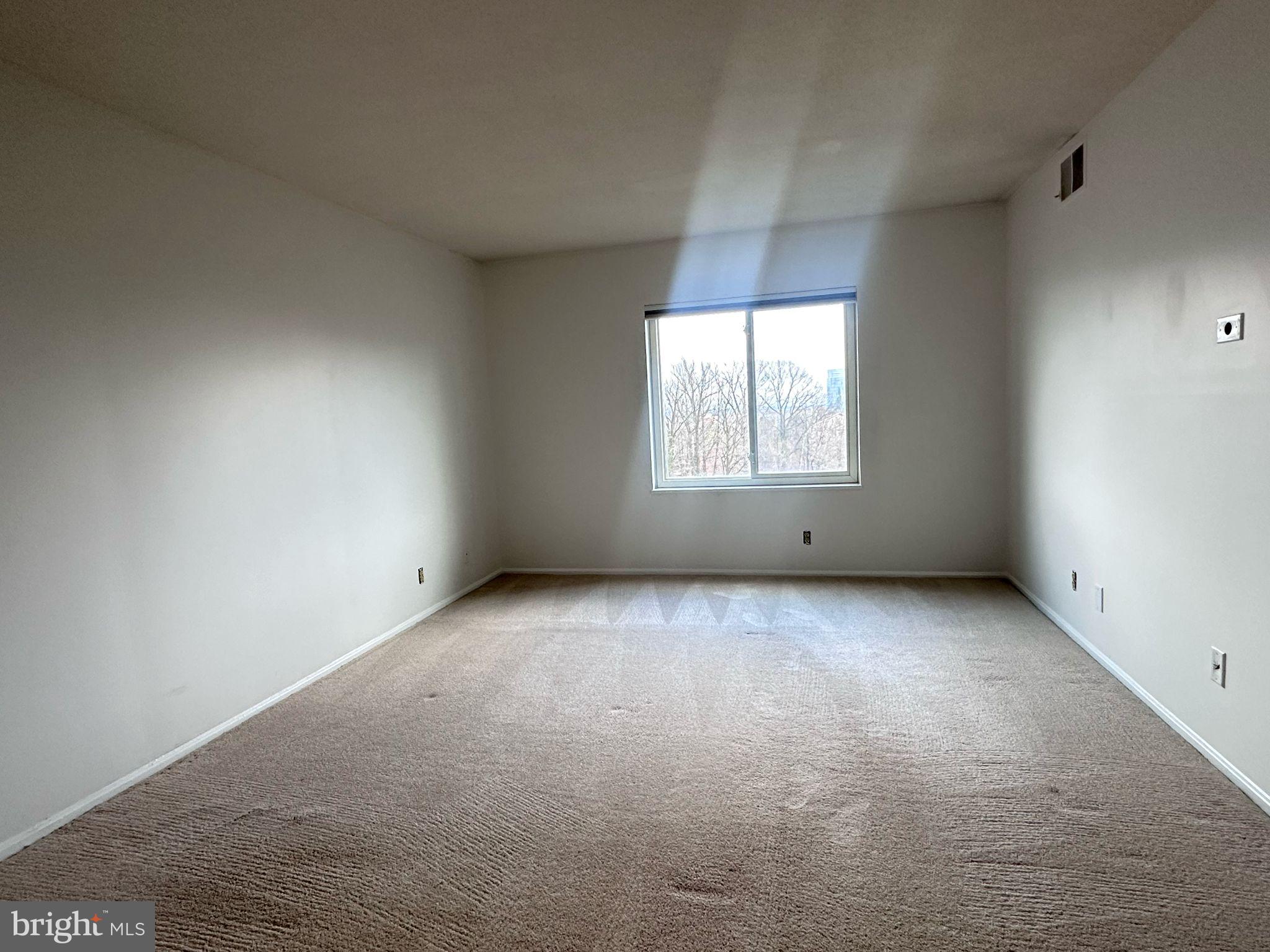 8340 Greensboro #606