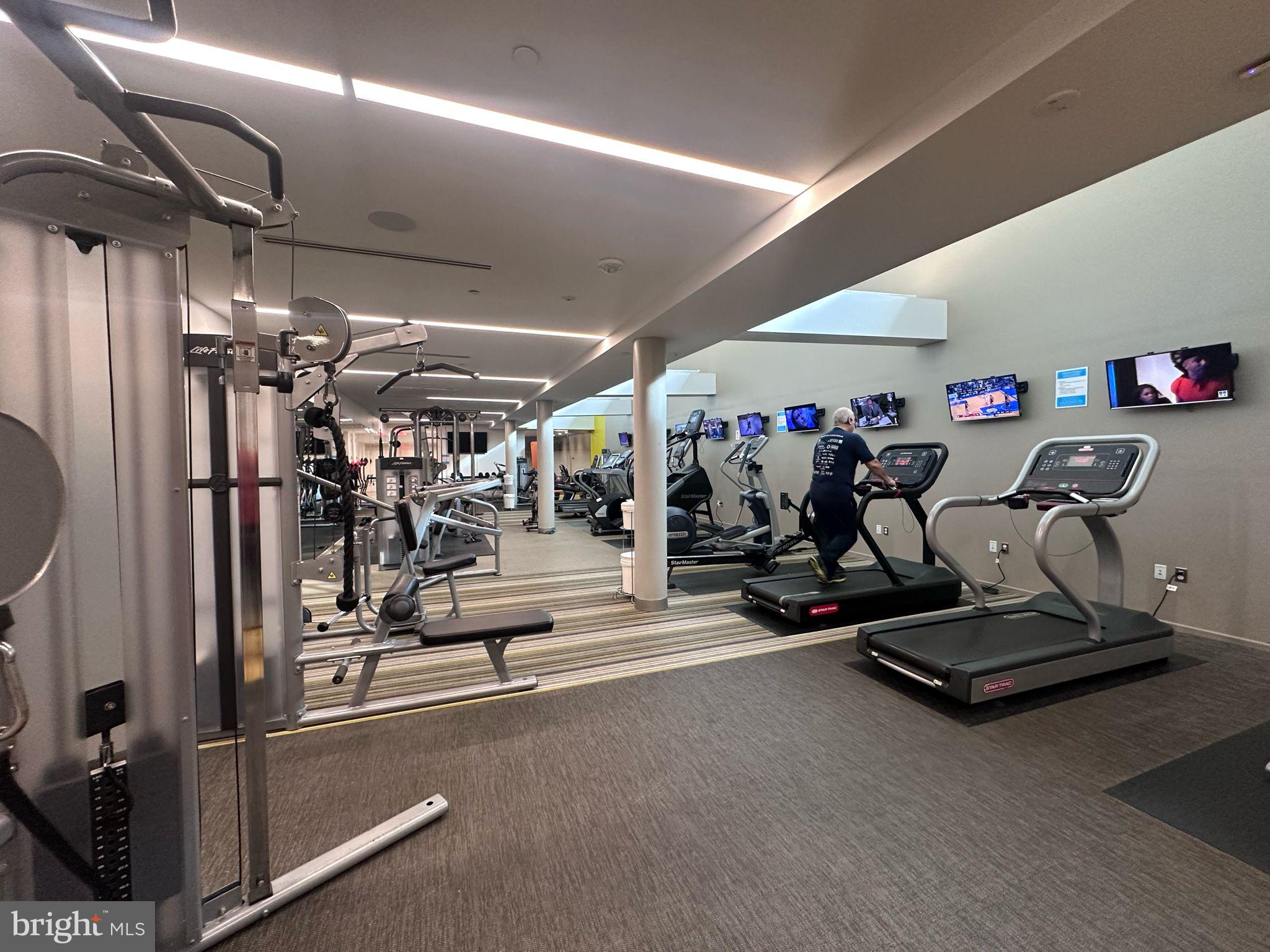 8340 Greensboro #606