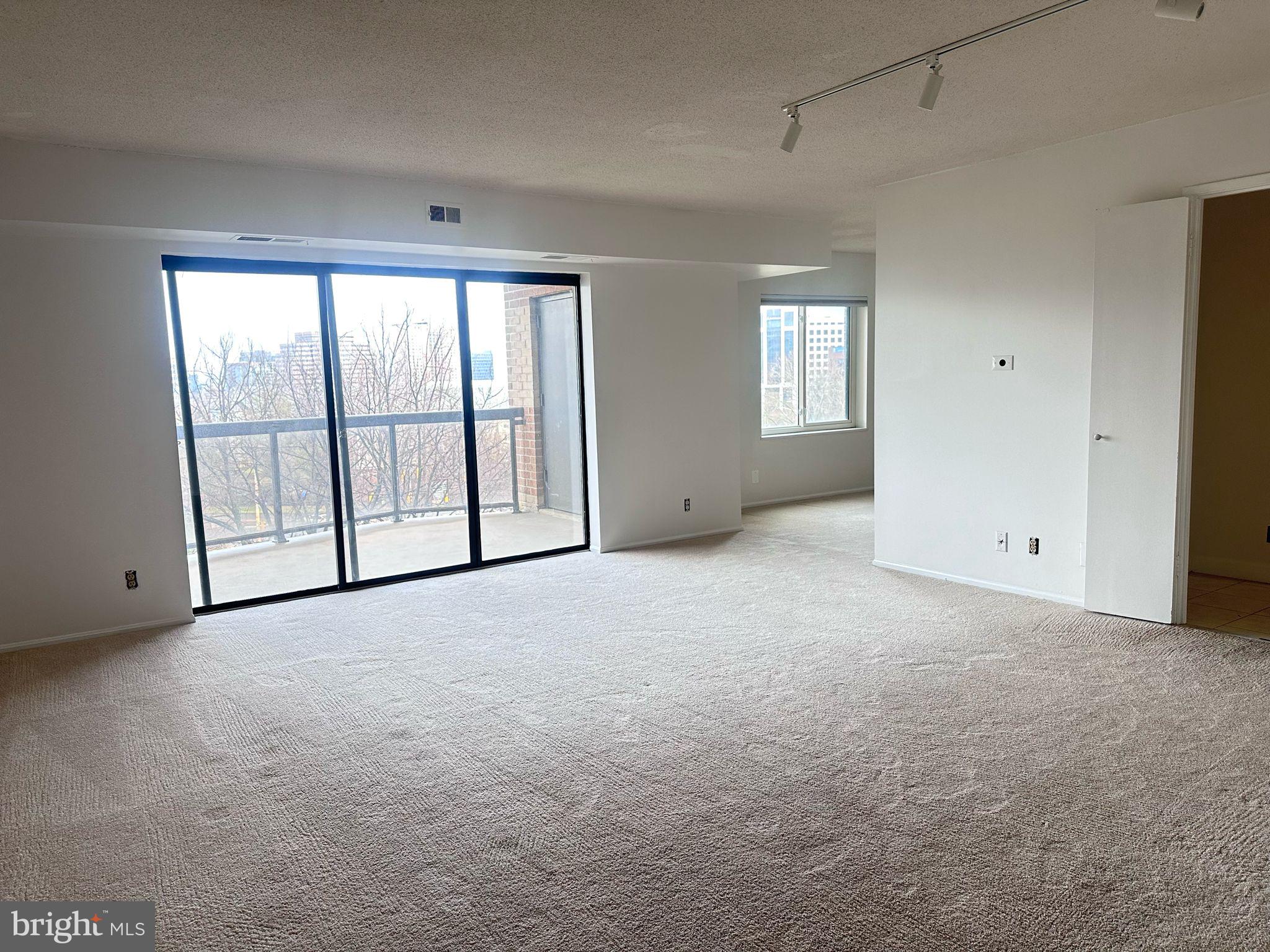 8340 Greensboro #606