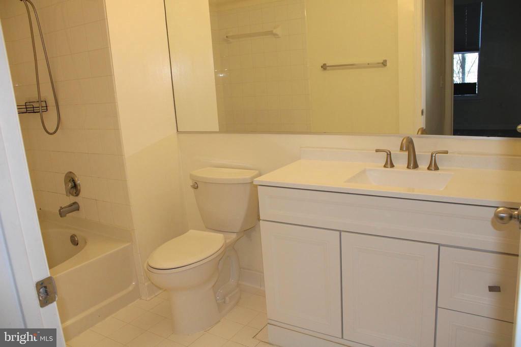 9480 VIRGINIA CENTER BLVD #314