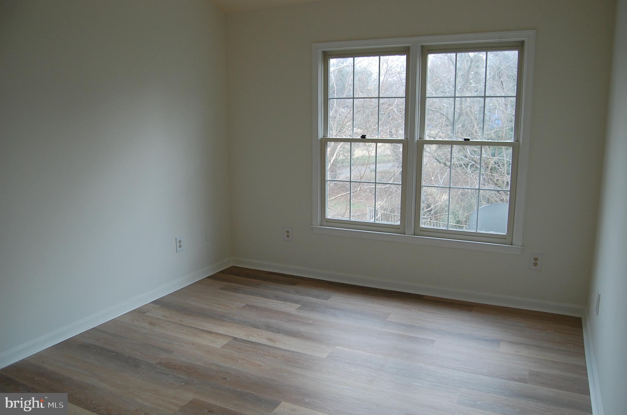 2413 BELLE HAVEN MEADOWS COURT