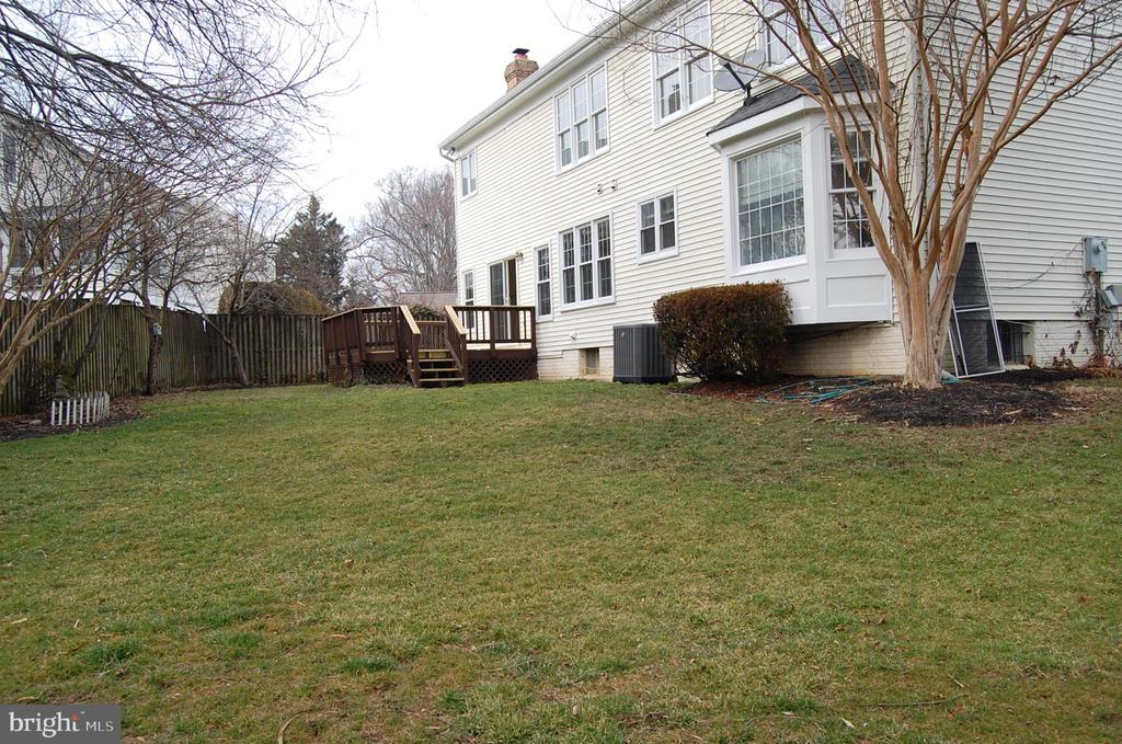2413 BELLE HAVEN MEADOWS COURT