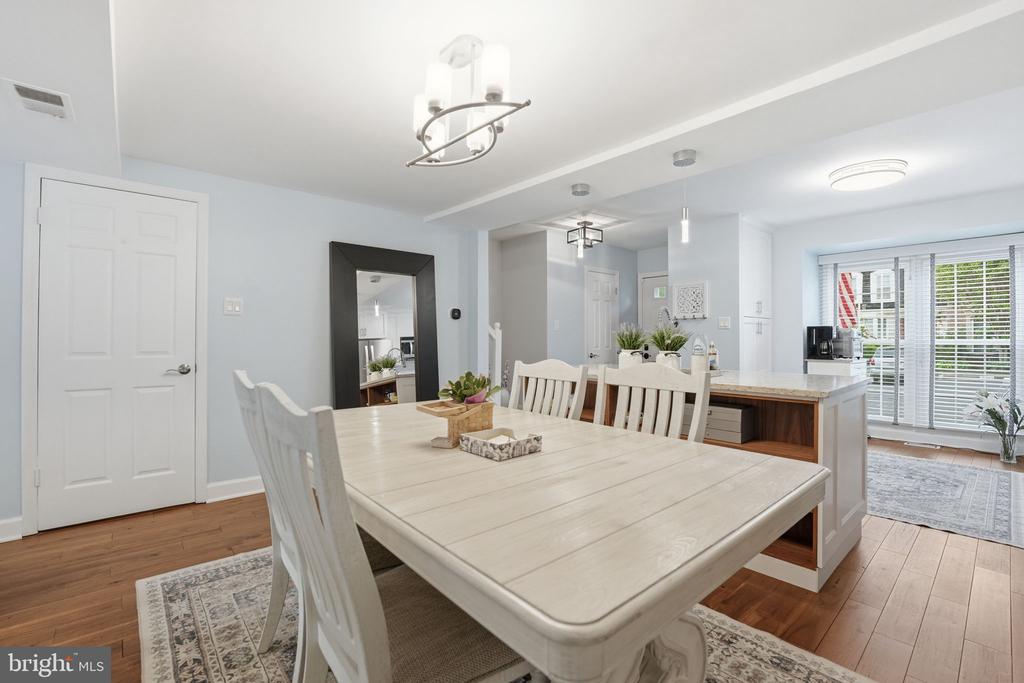 5629 RIDGE VIEW DRIVE