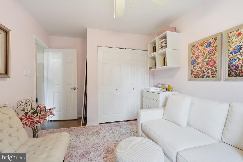 5629 RIDGE VIEW DRIVE