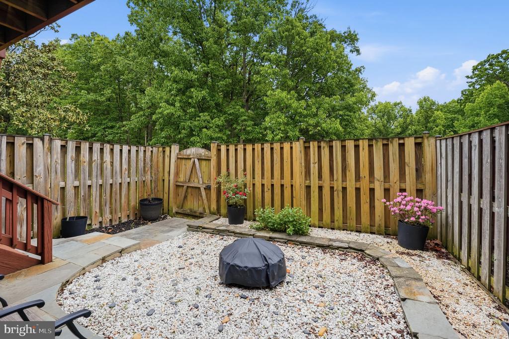 5629 RIDGE VIEW DRIVE