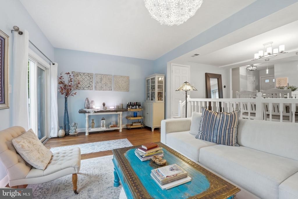 5629 RIDGE VIEW DRIVE
