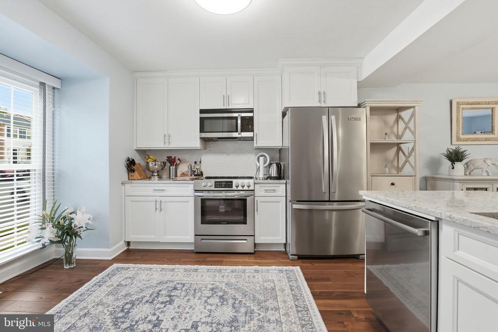 5629 RIDGE VIEW DRIVE