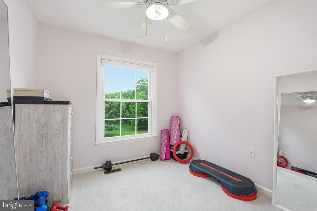 5629 RIDGE VIEW DRIVE