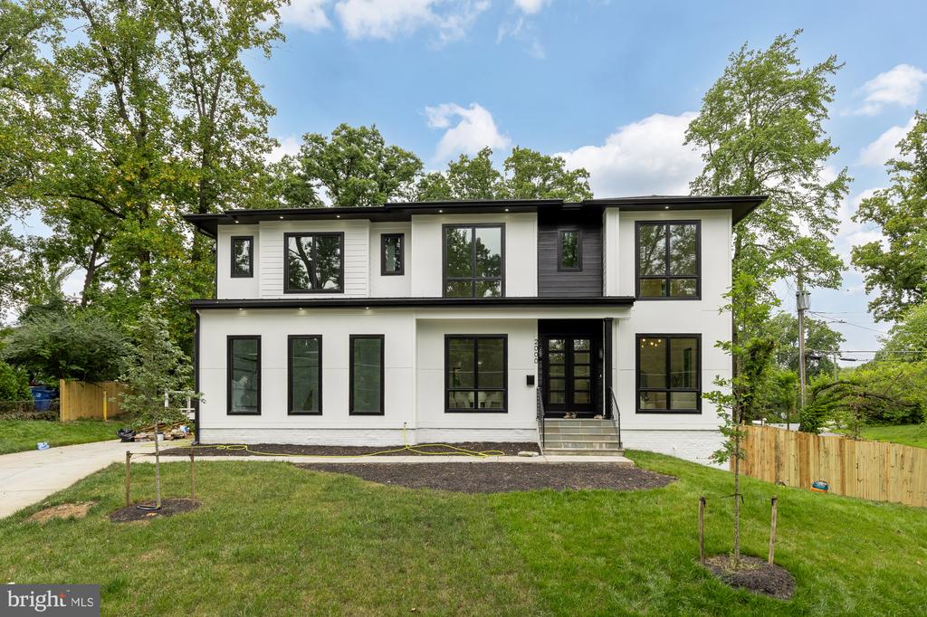 2000 OSWALD PLACE