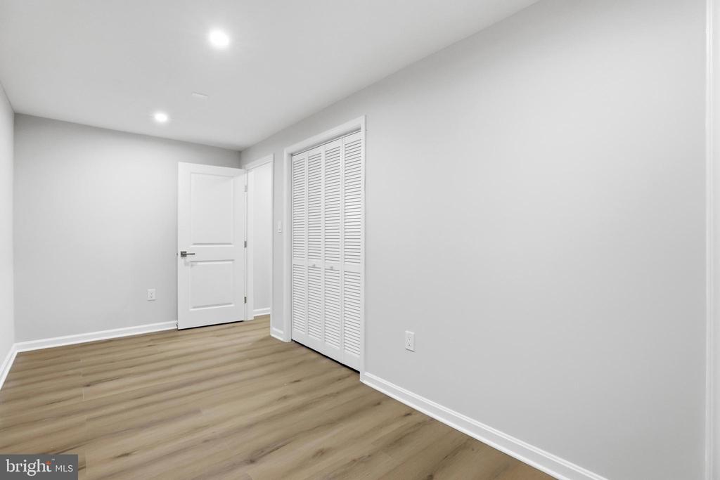 12136 WESTWOOD HILLS DRIVE