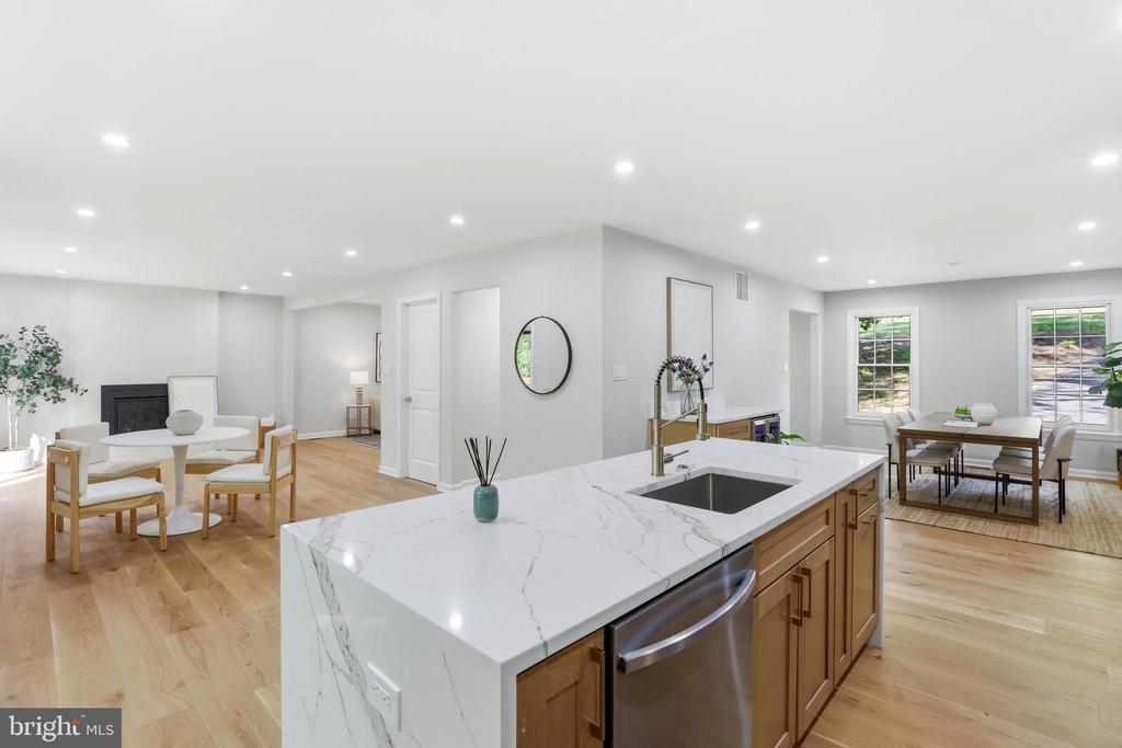 12136 WESTWOOD HILLS DRIVE