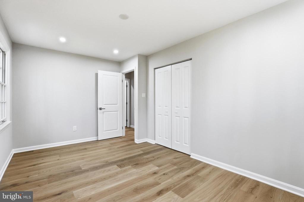 12136 WESTWOOD HILLS DRIVE