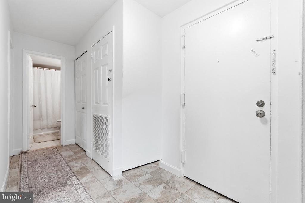3100 S MANCHESTER STREET Unit: 632