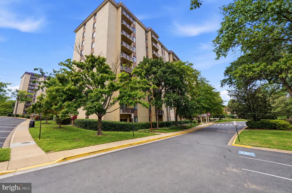 3100 S MANCHESTER STREET Unit: 632