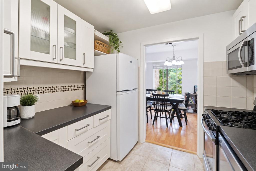 3100 S MANCHESTER STREET Unit: 632