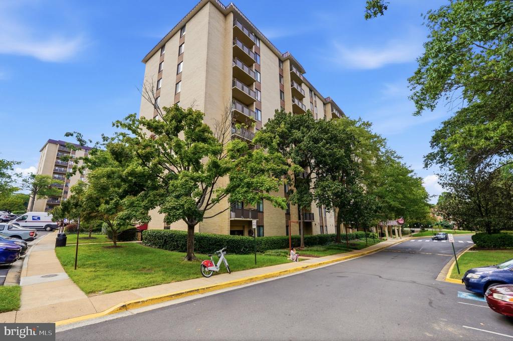 3100 S MANCHESTER STREET Unit: 632