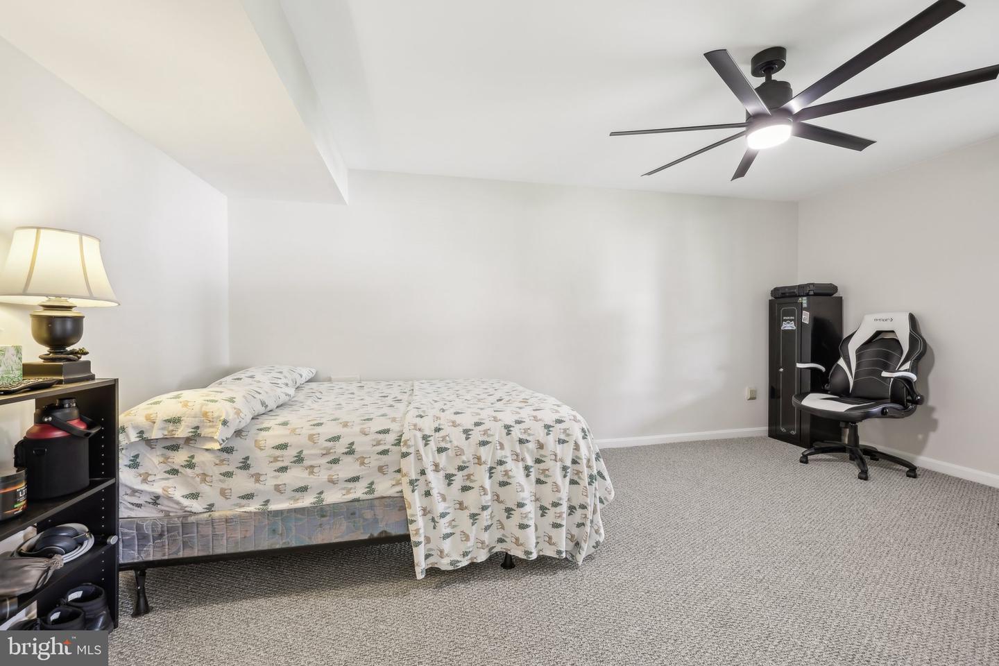 5 Meade Ct