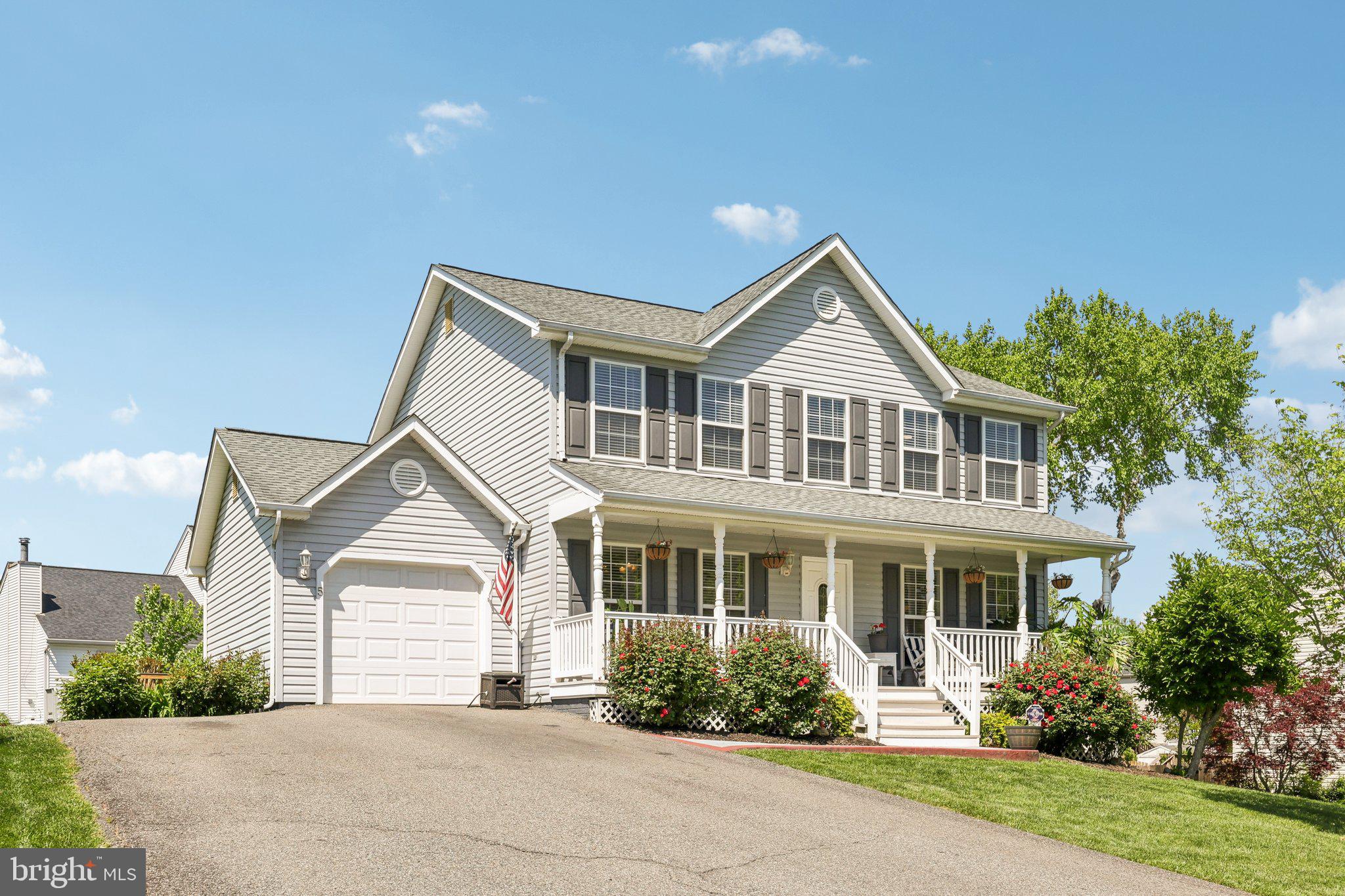 5 Meade Ct