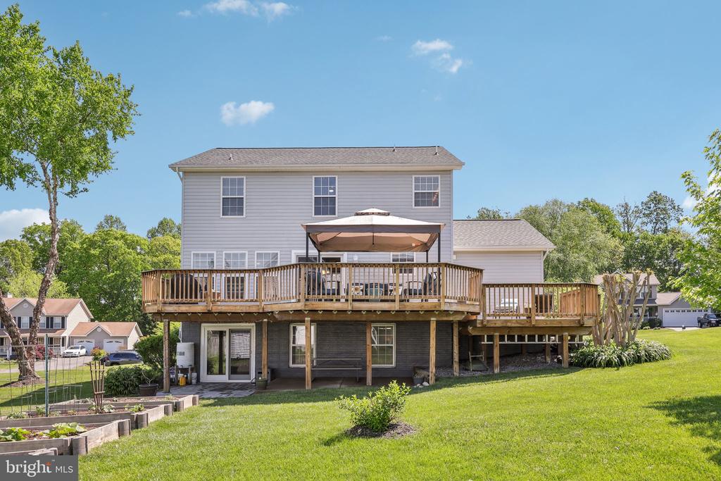 5 Meade Ct