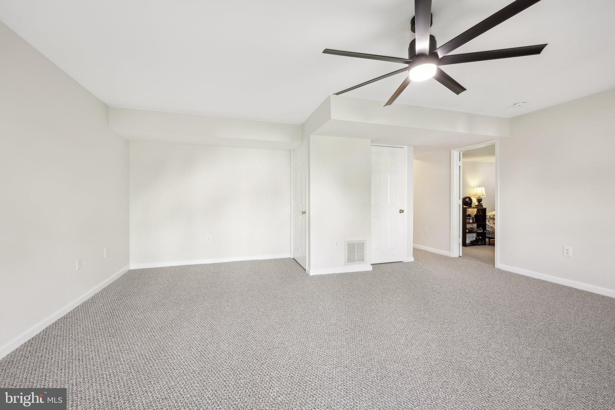 5 Meade Ct