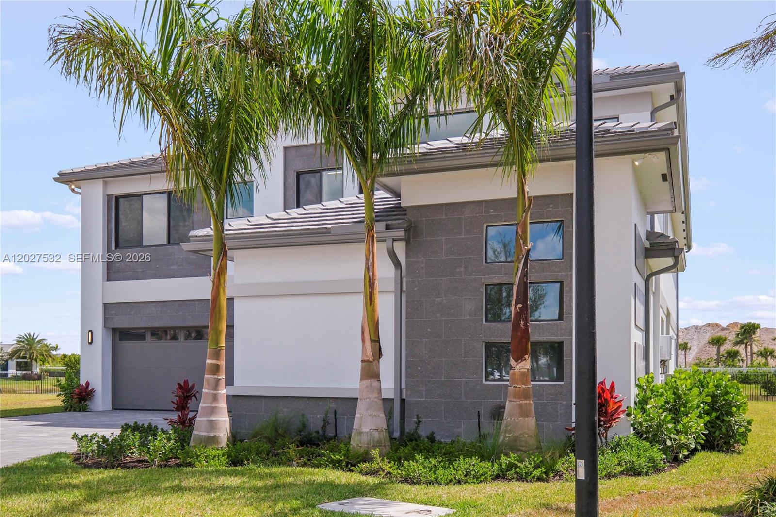 12865 Wingspan Court