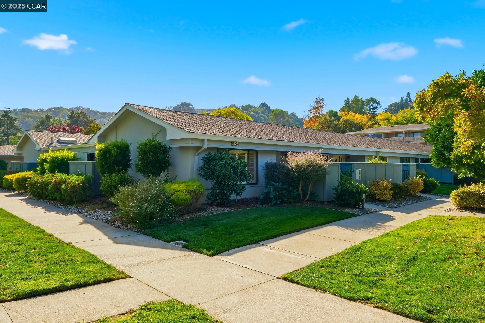 2425 Pine Knoll Dr # 1