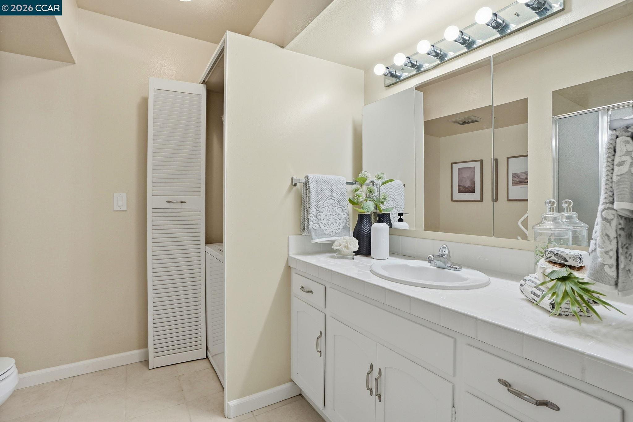 2425 Pine Knoll Dr # 1