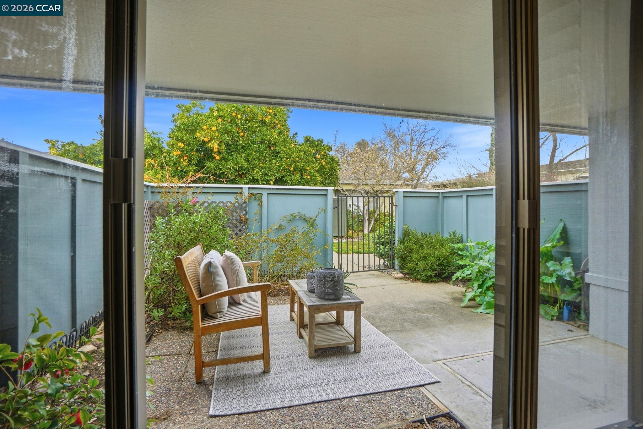 2425 Pine Knoll Dr # 1