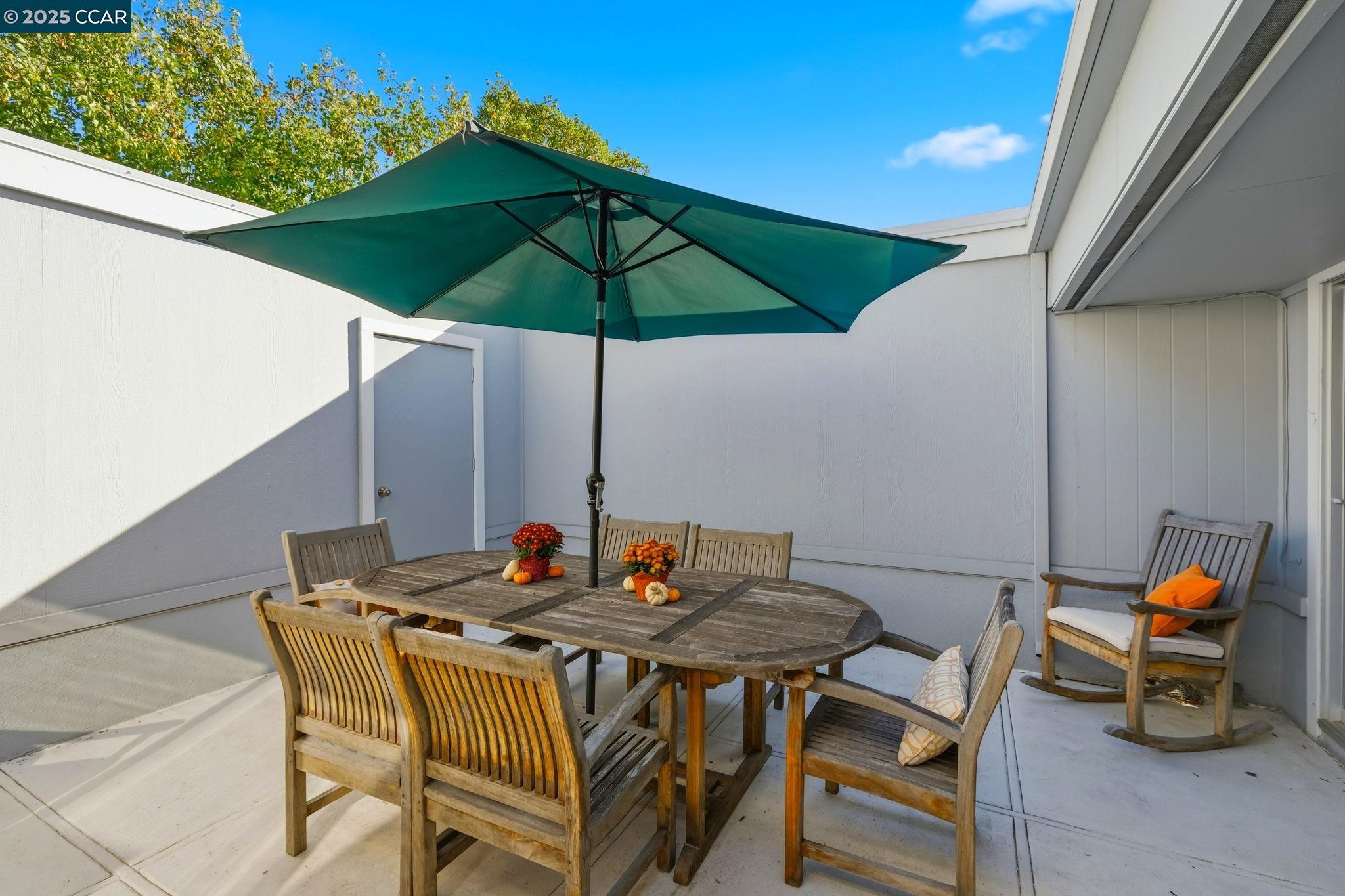 2425 Pine Knoll Dr # 1