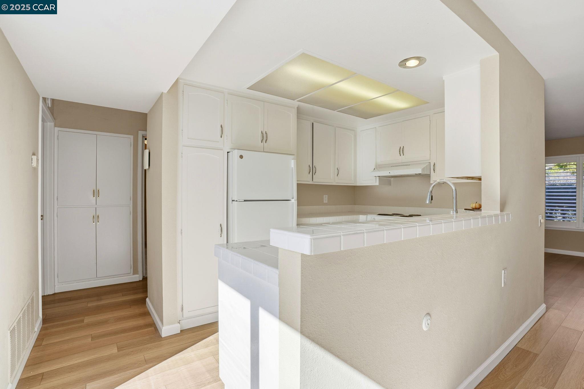 2425 Pine Knoll Dr # 1