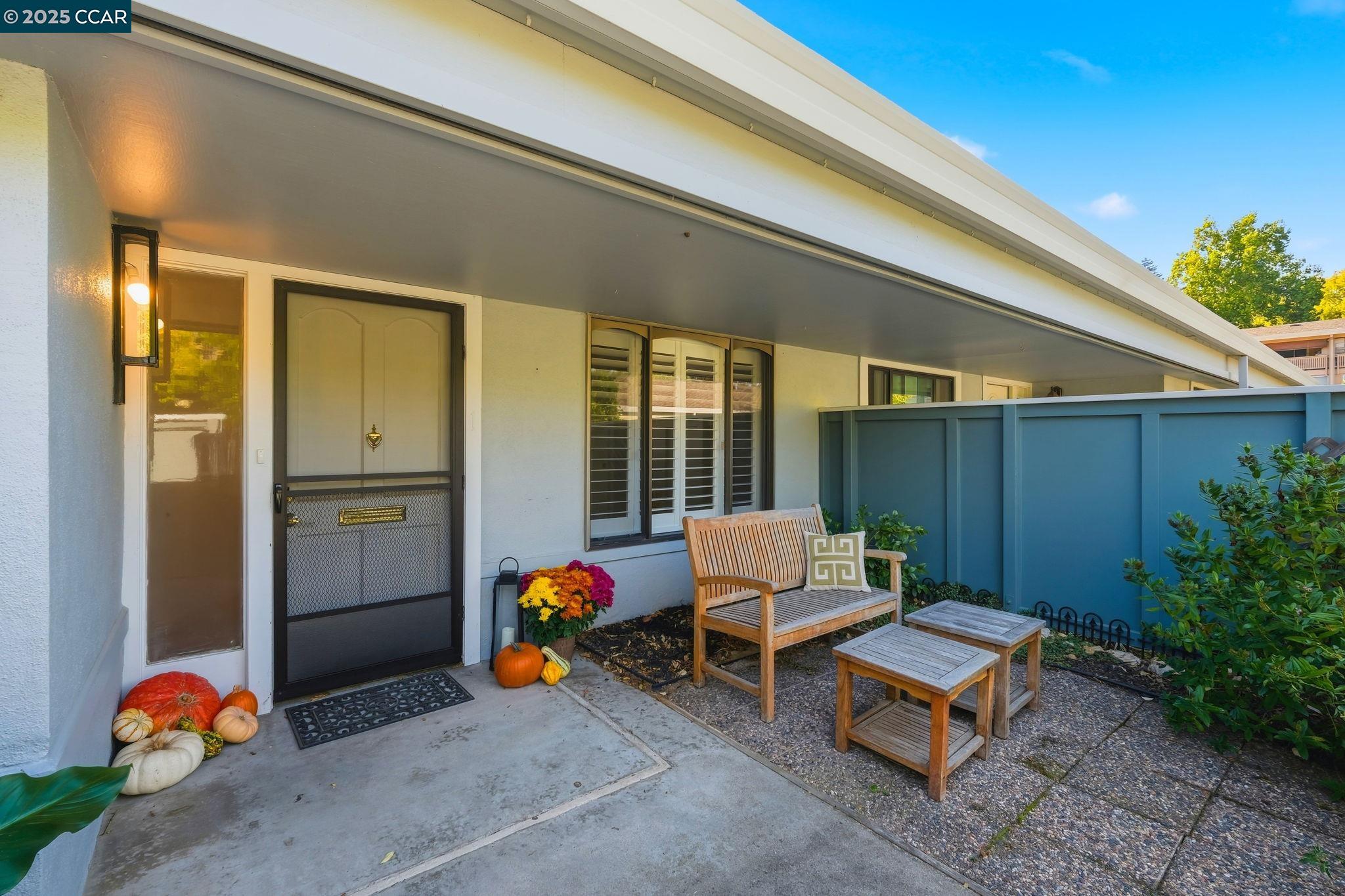 2425 Pine Knoll Dr # 1