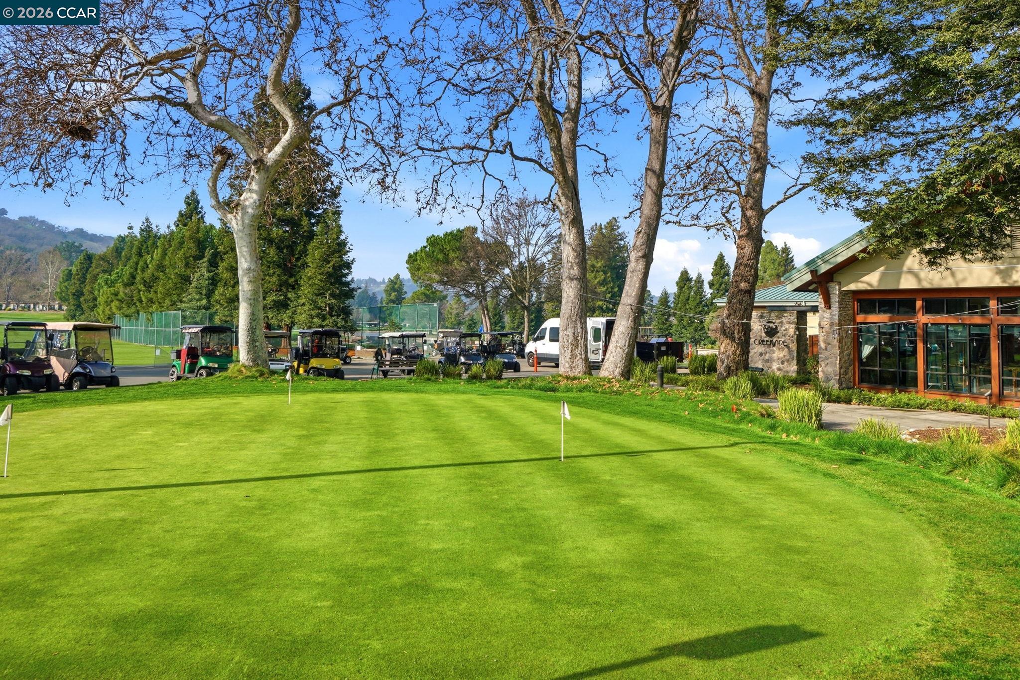 2425 Pine Knoll Dr # 1