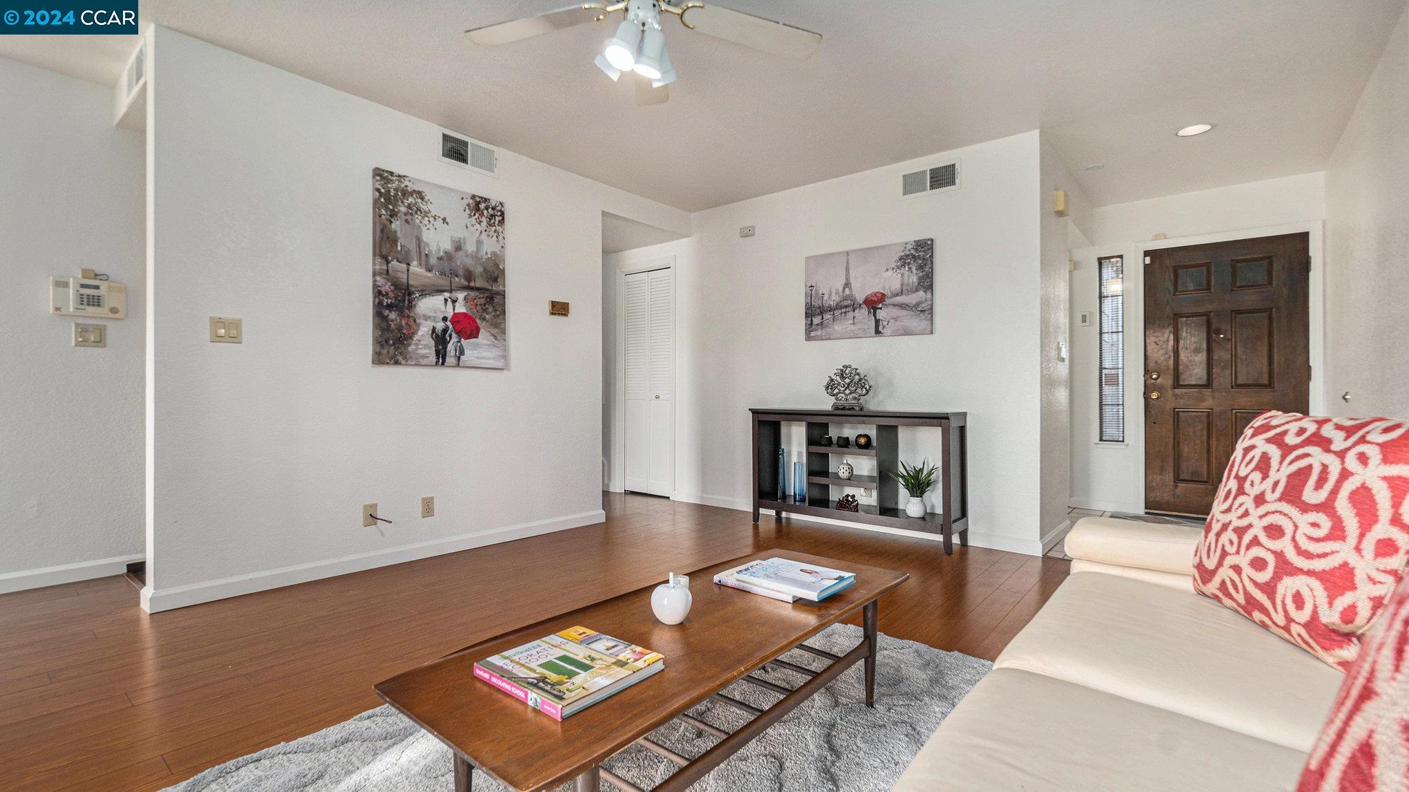 1322 Black Oak Ct