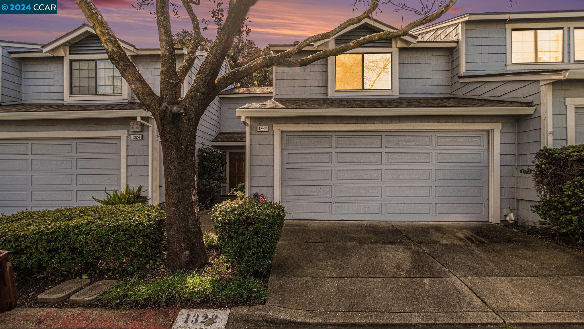 1322 Black Oak Ct