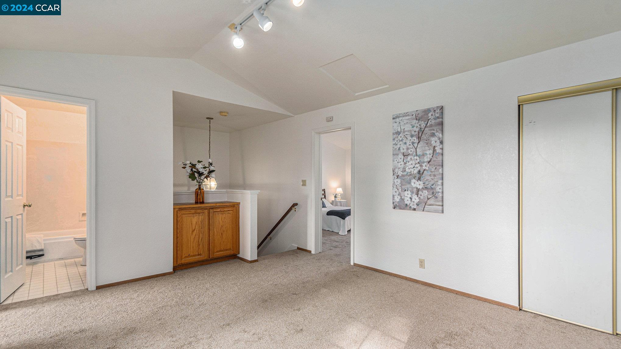 1322 Black Oak Ct