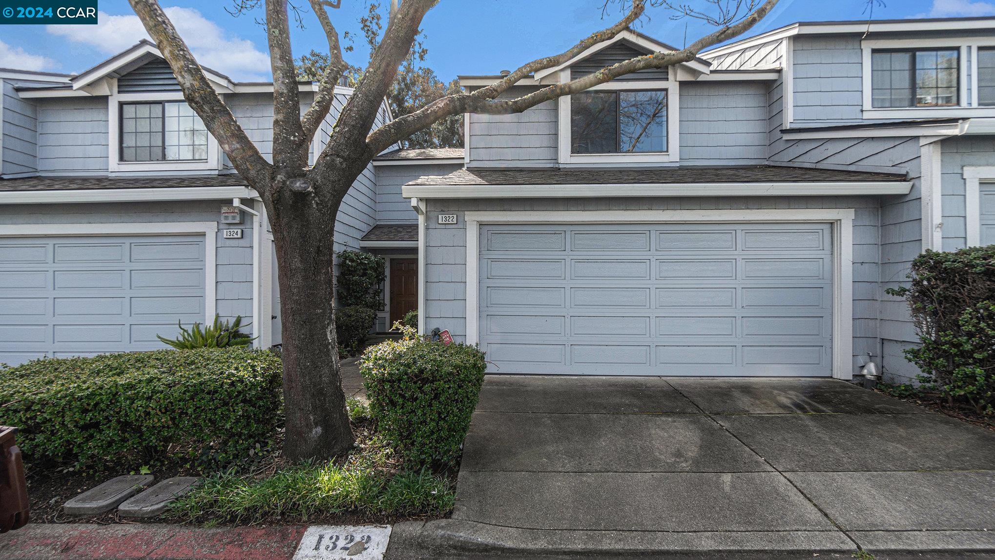 1322 Black Oak Ct